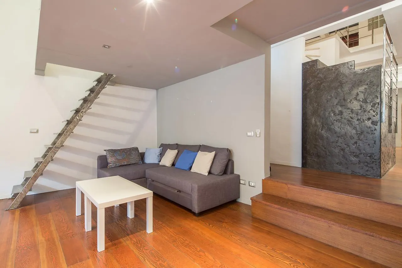 Serragli Loft Florença 0*,
